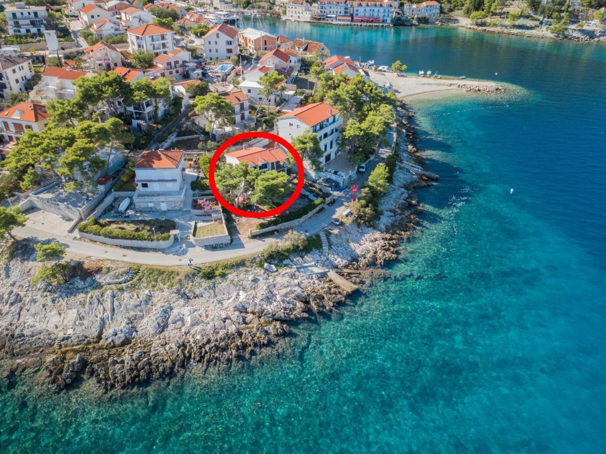 Apartments By The Sea Stomorska, Solta - 5190 Екстериор снимка