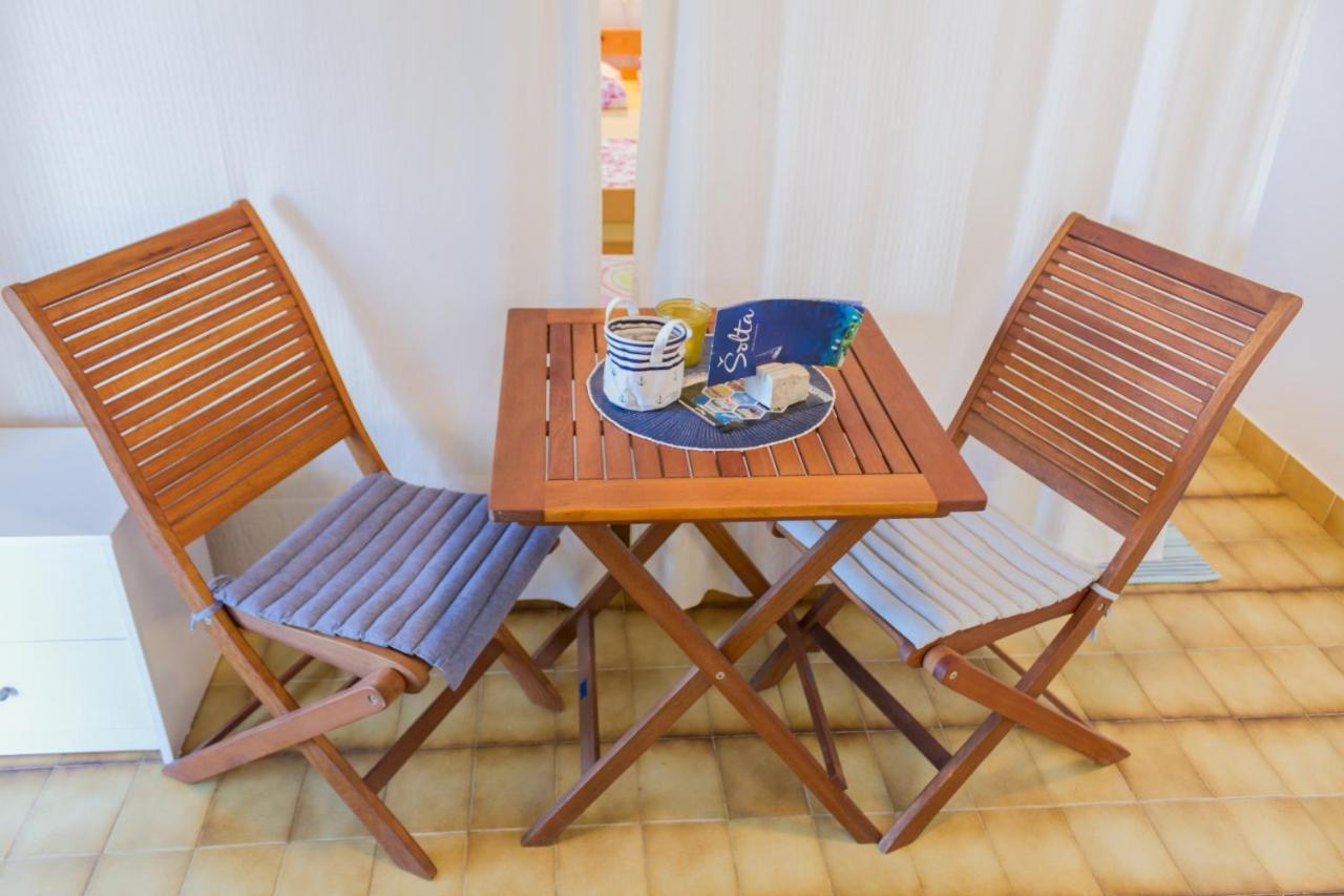 Apartments By The Sea Stomorska, Solta - 5190 Екстериор снимка