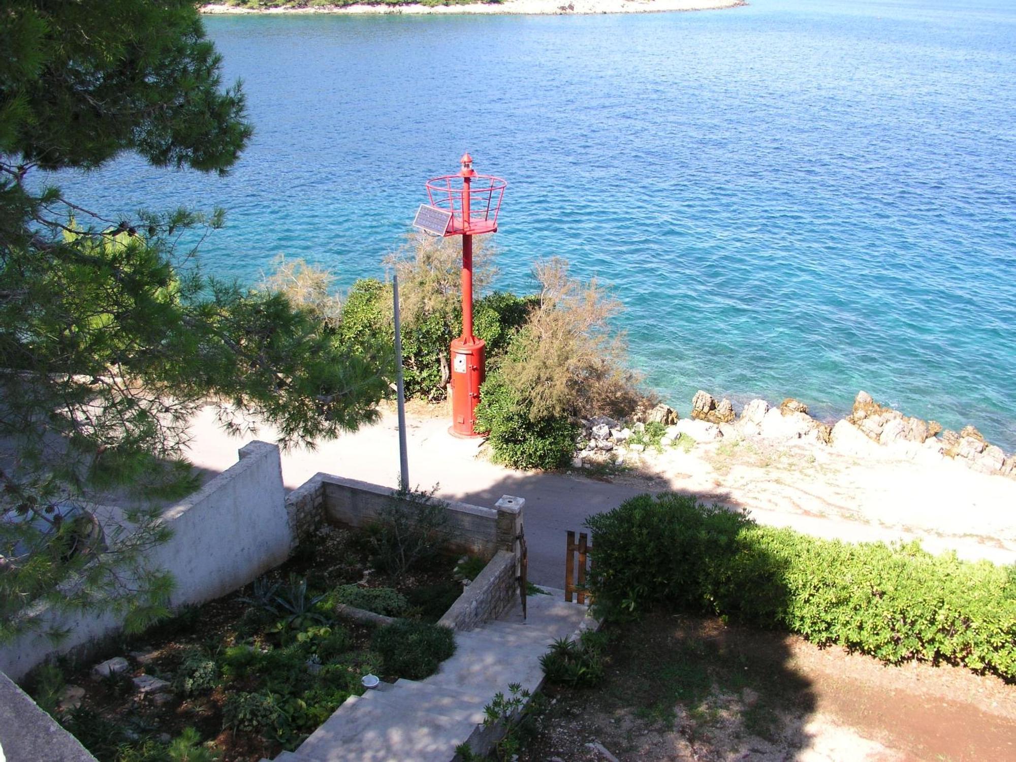 Apartments By The Sea Stomorska, Solta - 5190 Екстериор снимка