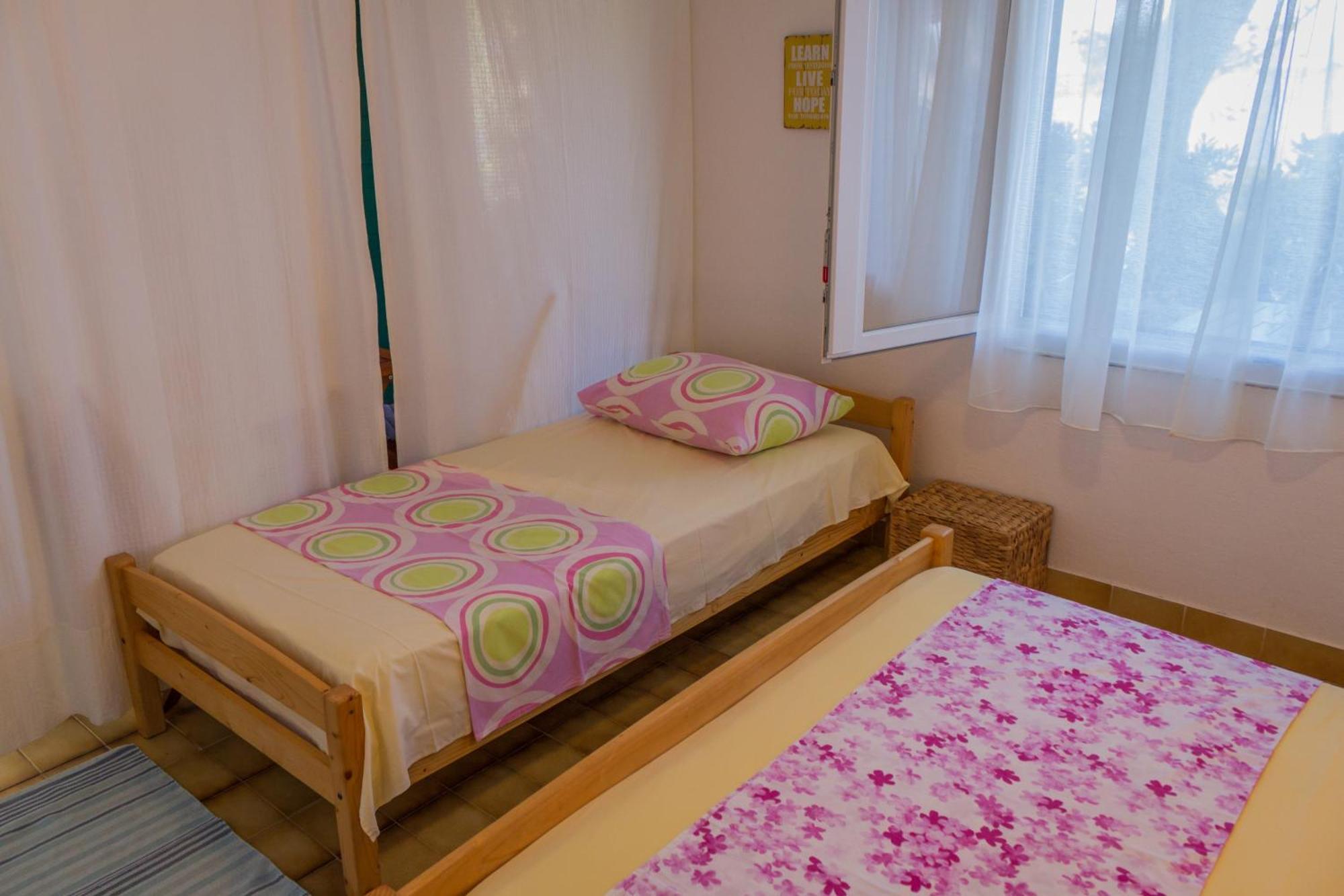 Apartments By The Sea Stomorska, Solta - 5190 Стая снимка